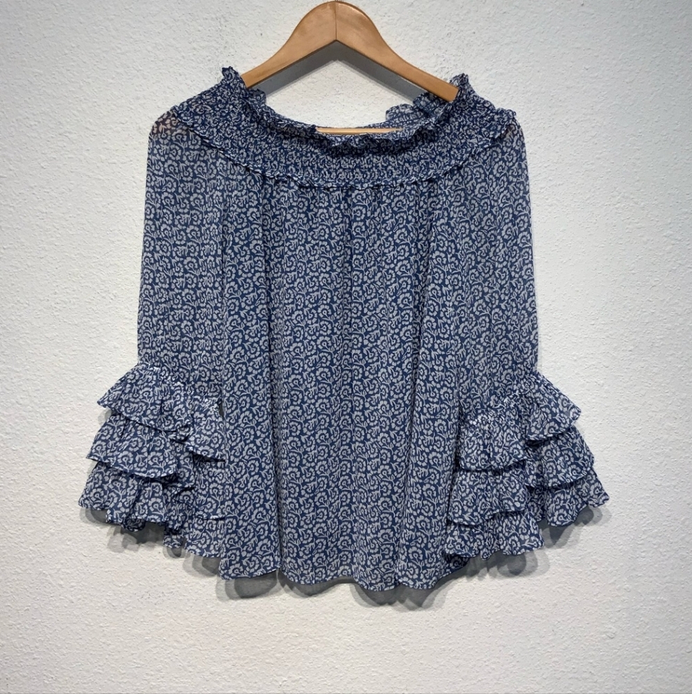 CeCe Blue Ruffle Sleeve Women's Top - Size Medium